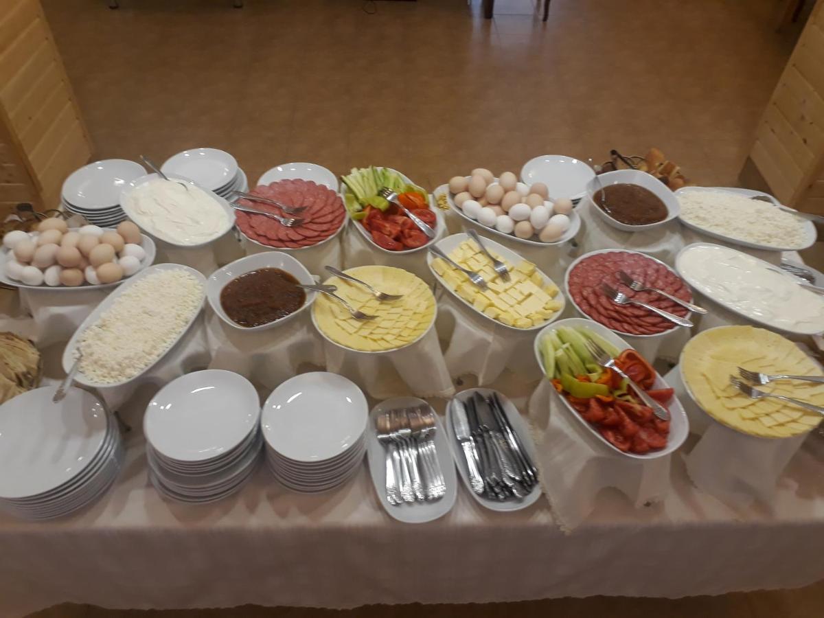 Yeghevnut Hotel Gorisz Kültér fotó