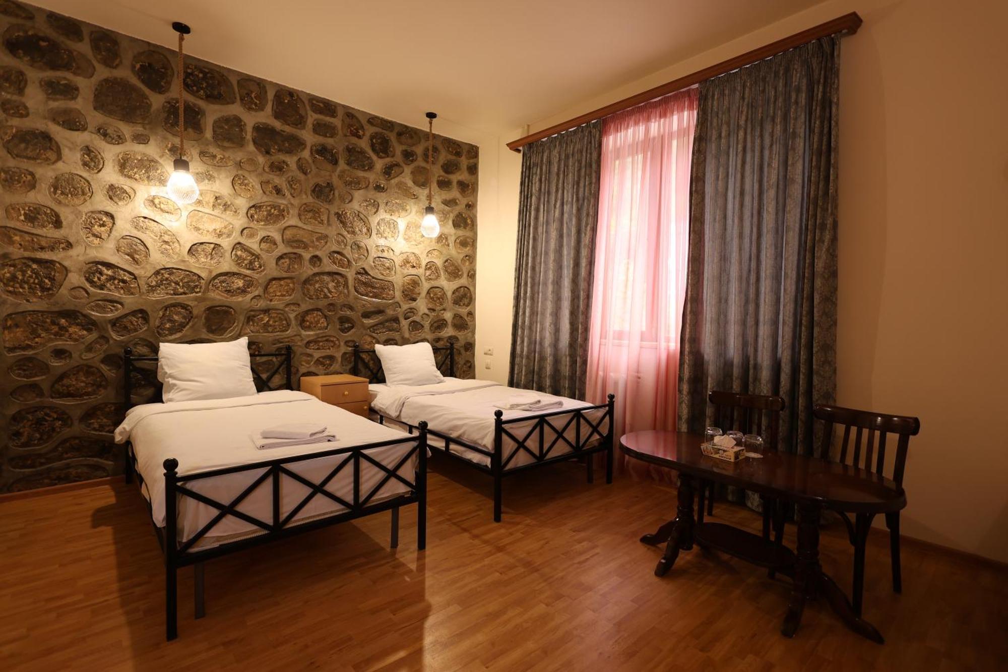 Yeghevnut Hotel Gorisz Kültér fotó