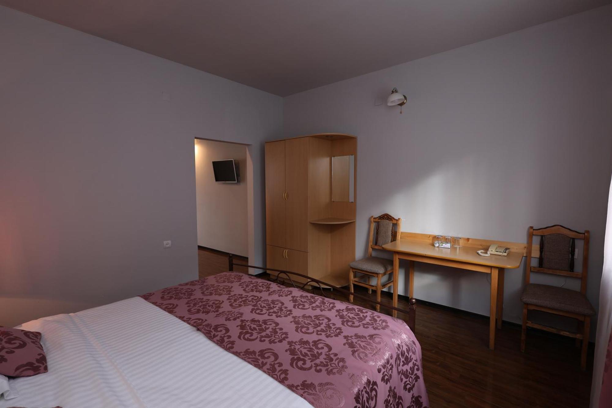 Yeghevnut Hotel Gorisz Kültér fotó
