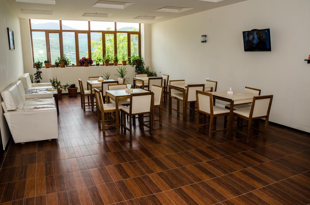 Yeghevnut Hotel Gorisz Kültér fotó